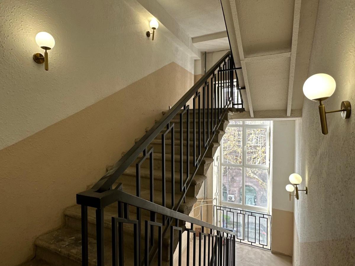 Ris Opera Apartments 예레반 외부 사진