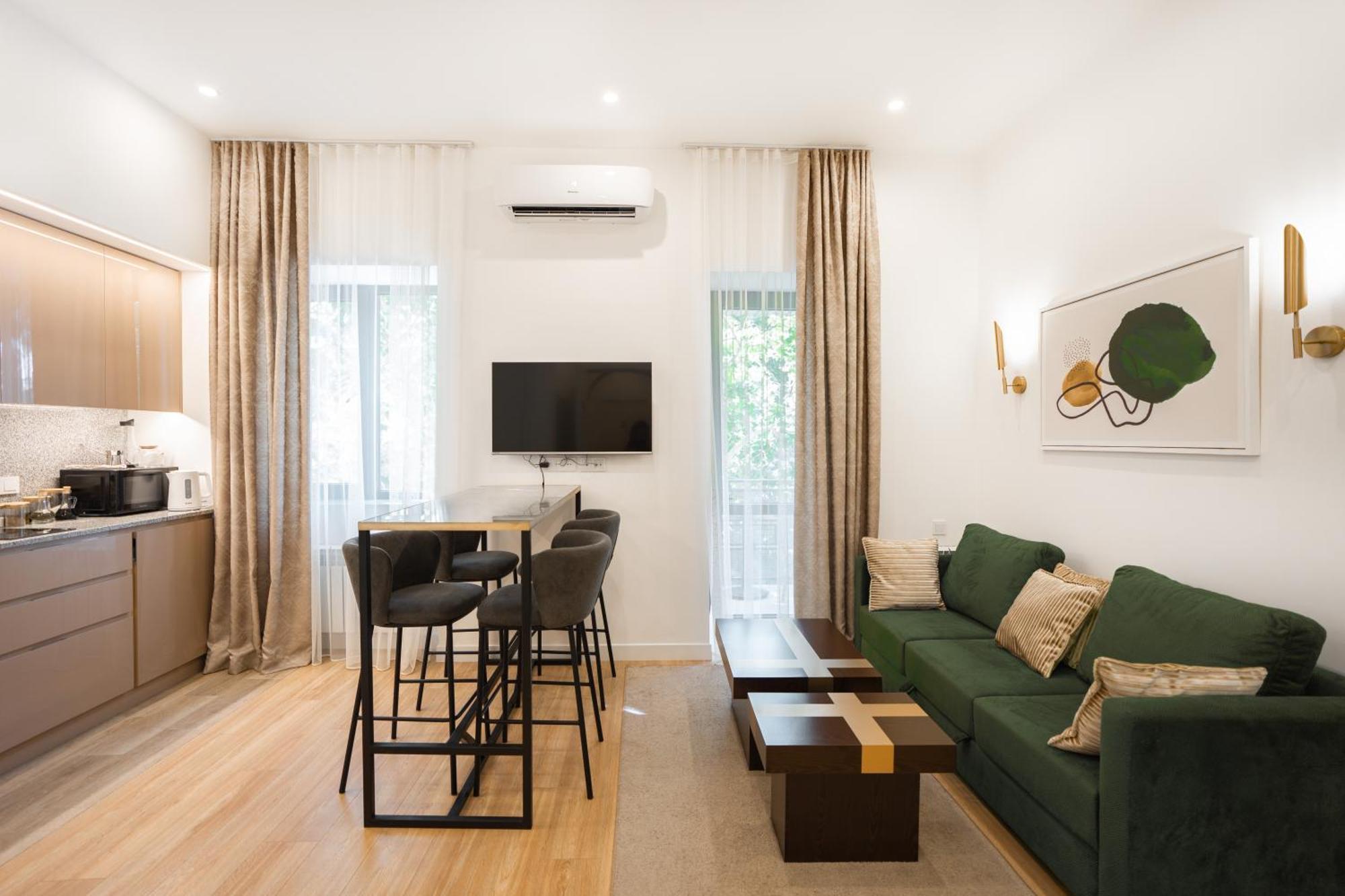 Ris Opera Apartments 예레반 외부 사진